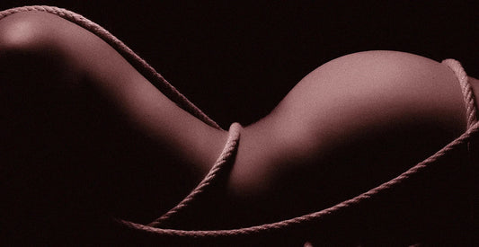 De Do’s en Don’ts van Bondage: Veilig, Spannend en Respectvol - Happytoys Sexshop: online sex shop for Feeling Happy & Easy 😊 - Discreet geleverd