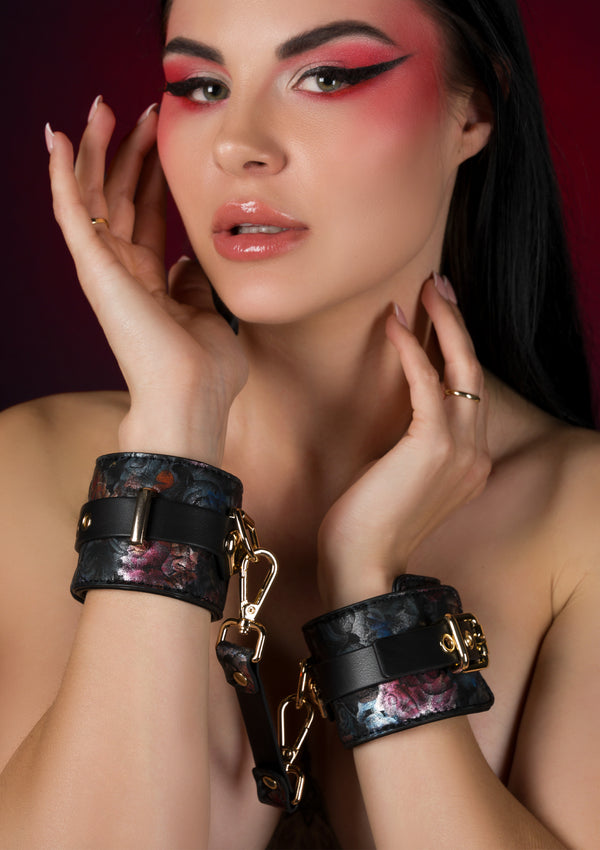 90701_BLACK_01 @ Happytoys Sexshop: online sex shop for Feeling Happy & Easy 😊 the erotic store owned by a woman