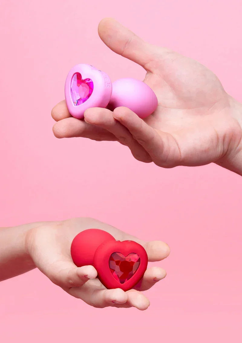 B-VibeVibratingHeartPlug10 @ Happytoys Sexshop: online sex shop for Feeling Happy & Easy 😊 the erotic store owned by a woman