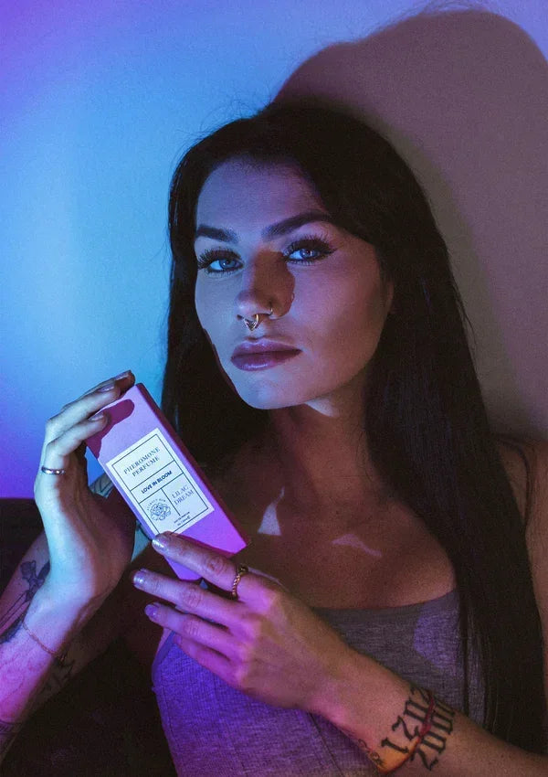PheroParfumAttractHim10mlbyEyeofLove14 @ Happytoys Sexshop: online sex shop for Feeling Happy & Easy 😊 the erotic store owned by a woman