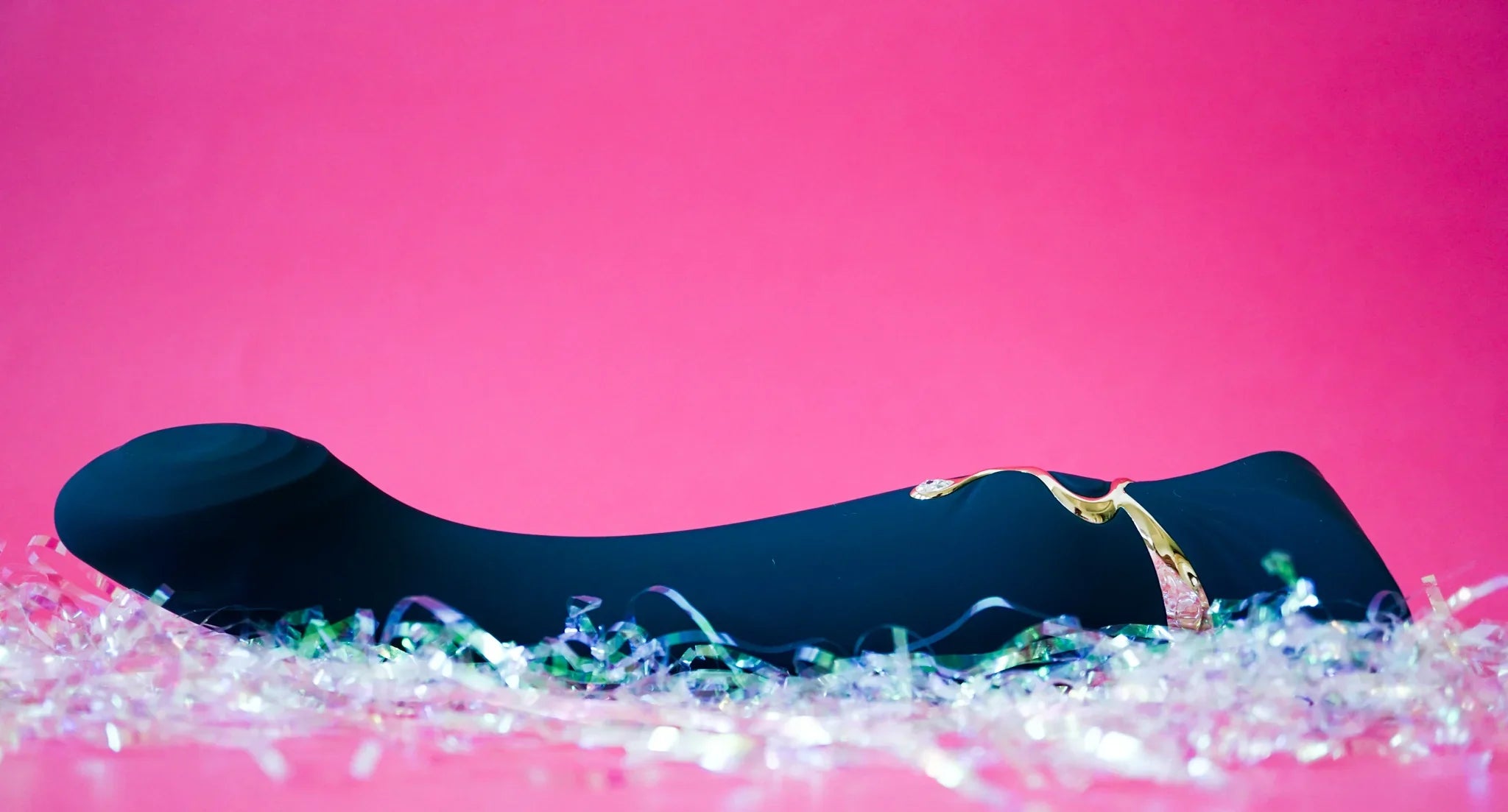 Zalo_banner @ Happytoys Sexshop: online sex shop for Feeling Happy & Easy 😊 the erotic store owned by a woman