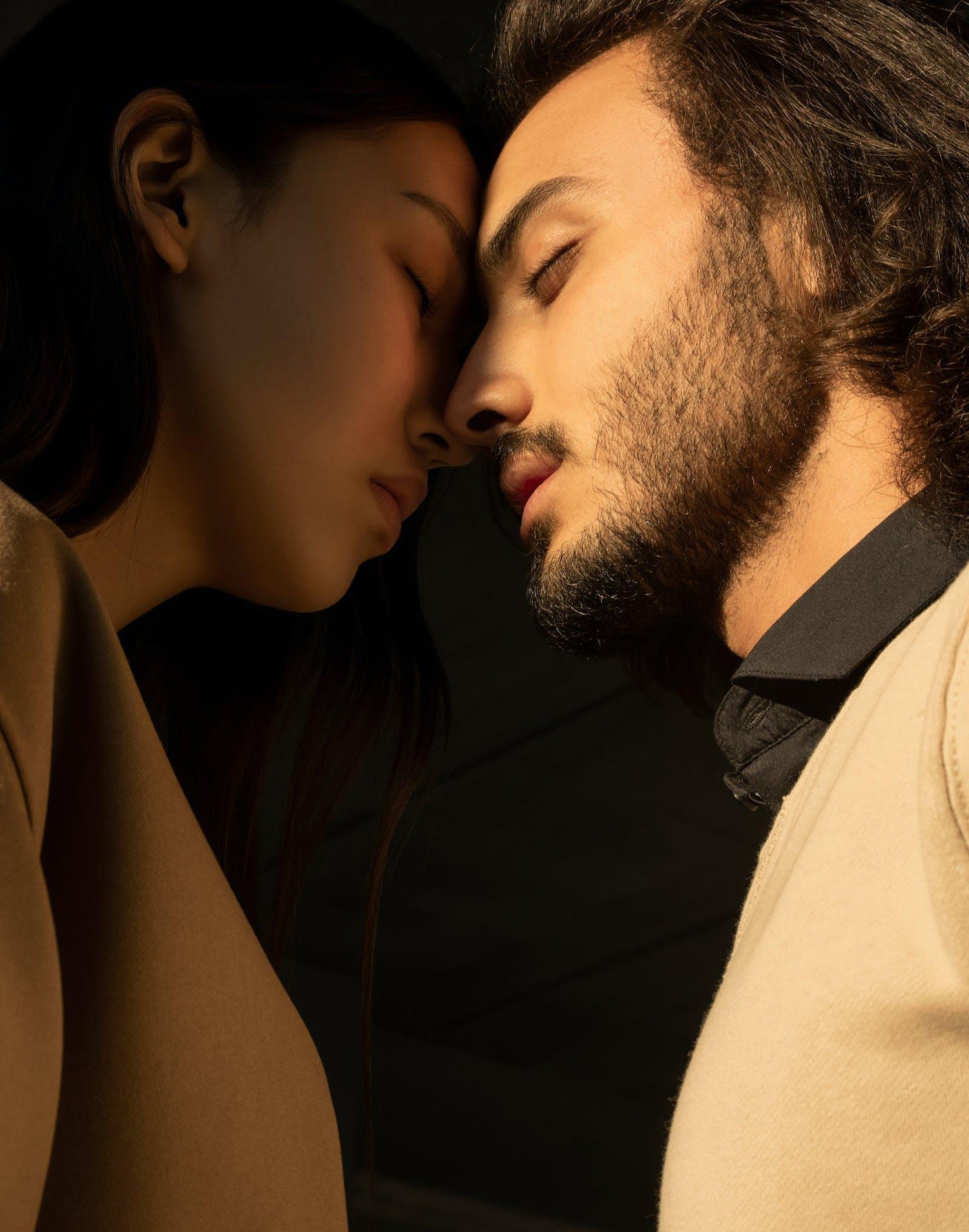 pexels-photo-3754259 @ Happytoys Sexshop: online sex shop for Feeling Happy & Easy 😊 the erotic store owned by a woman